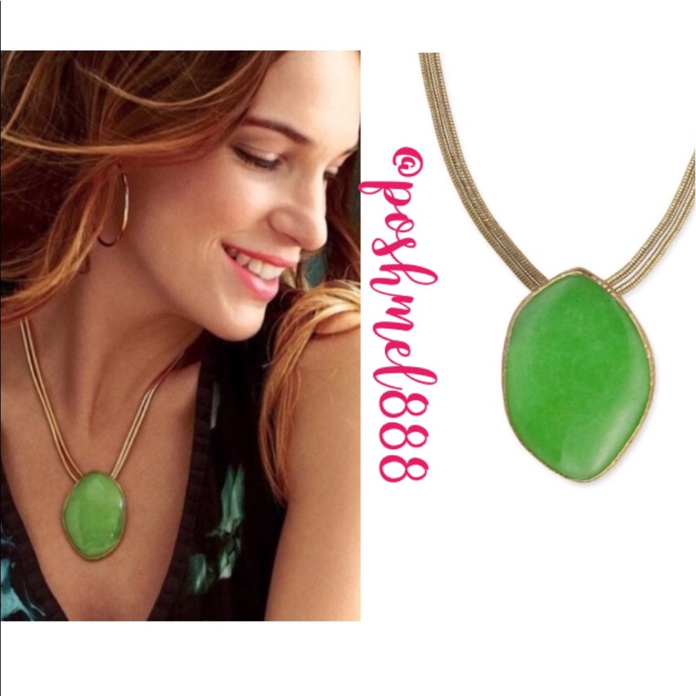 :: Stella & Dot | Lucky Jade Green+Gold Serenity Stone Necklace